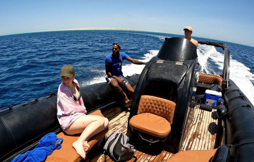 Hurghada: Private SeaTaxi to Pristine Magawish Island