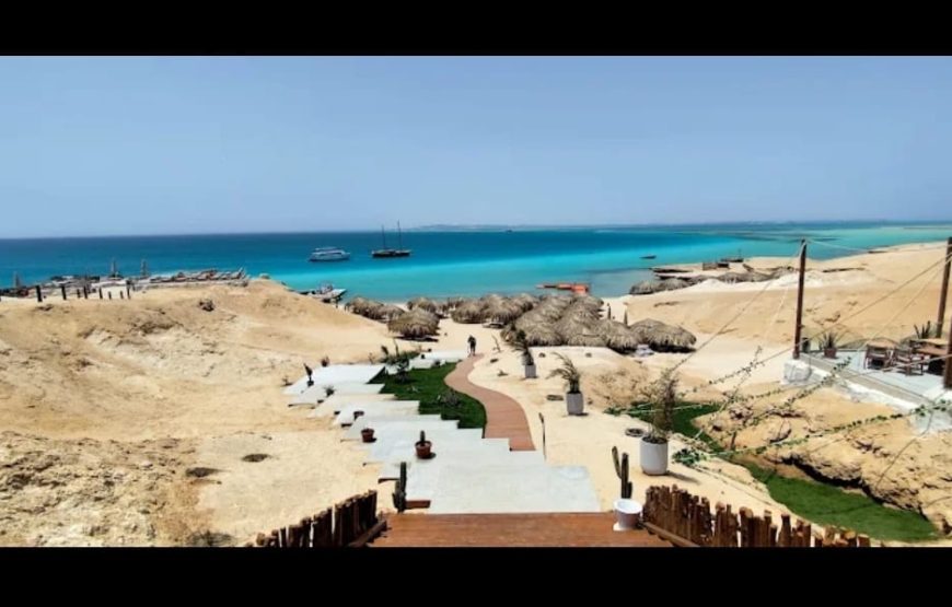 Ozirea Island Hurghada Morning Snorkeling + Breakfast